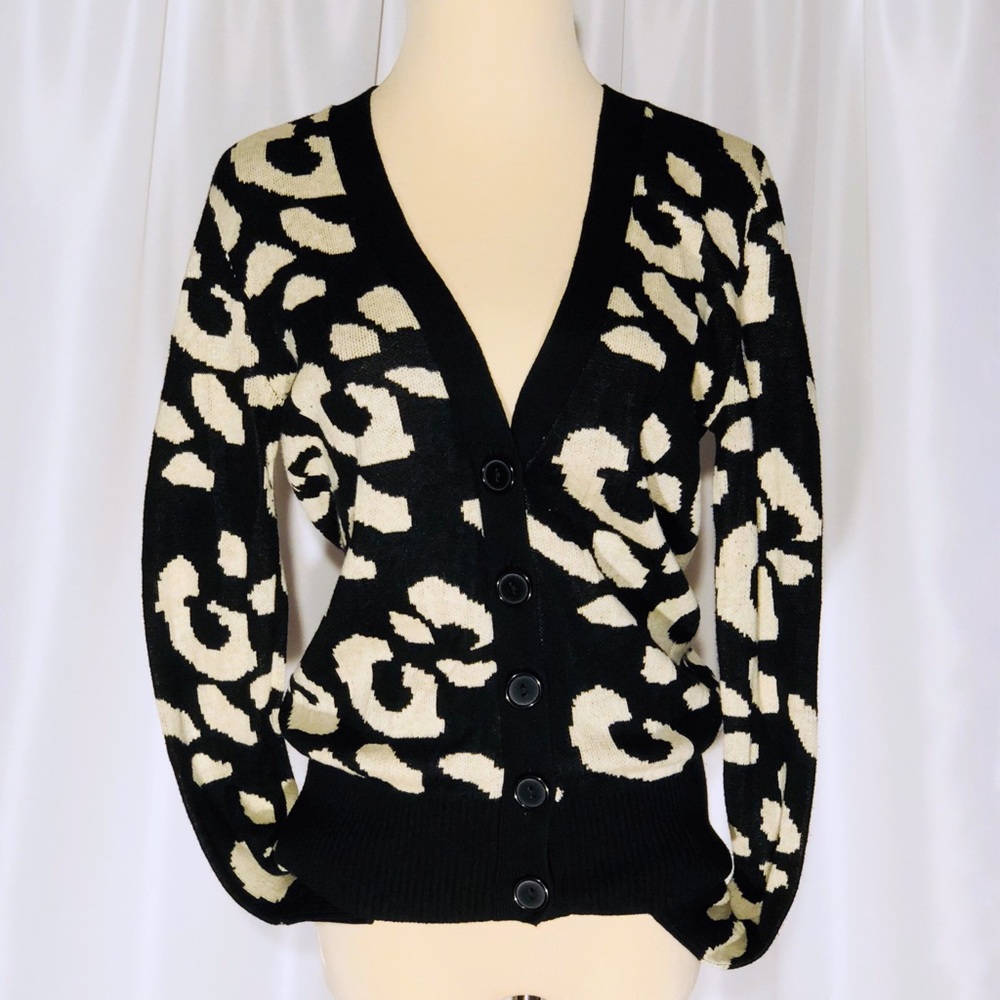 Final Price⬇️ Charlotte Russe Black Cream Cardigan